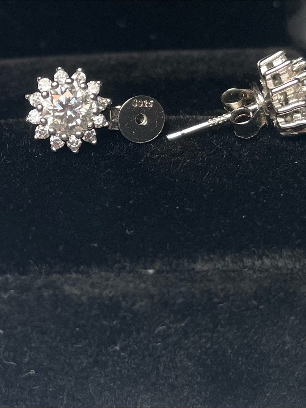 VVS1 Moissanite Floral Earrings